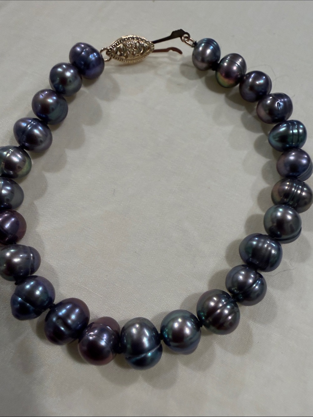 14K -Iridescent Tahitian Pearl Bracelet